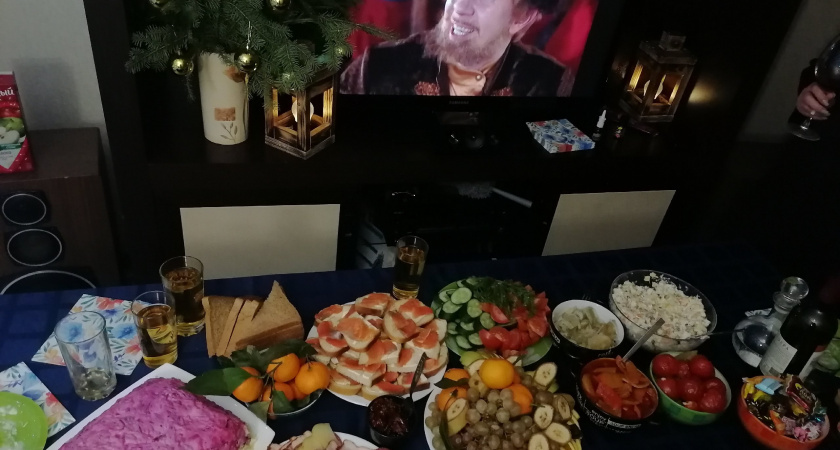    Что нужно обязательно съесть, а что нельзя в новогоднюю ночь-2026 - притягиваем удачу