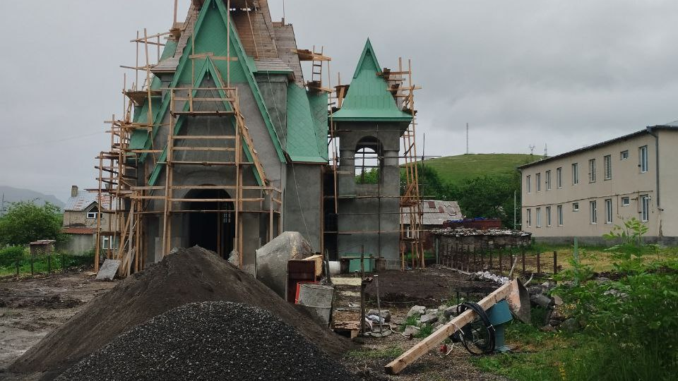 В Армении продолжается реставрация русской православной церкви Святого Николая Чудотворца