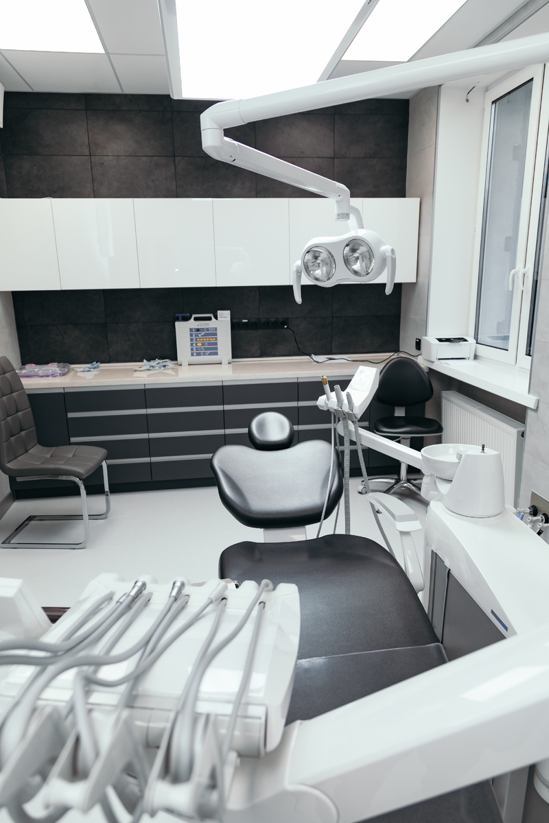 Фотография взята с сайта стоматологии Дмитрович Фэмили https://www.dmitrovich.ru/