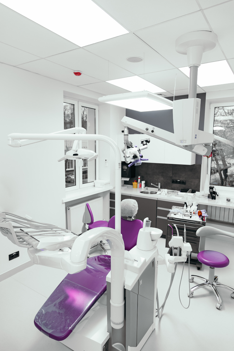 Фотография взята с сайта стоматологии Дмитрович Фэмили https://www.dmitrovich.ru/