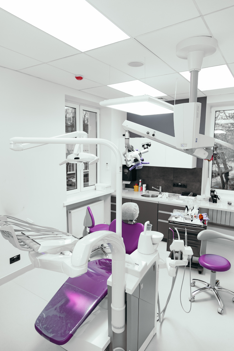 Фотография взята с сайта стоматологии Дмитрович Фэмили https://www.dmitrovich.ru/