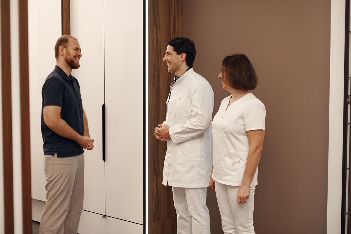 Фотография взята с сайта стоматологии Дмитрович Фэмили https://www.dmitrovich.ru/