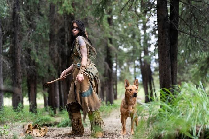 Кадр из фильма "Добыча" (2022 г.)