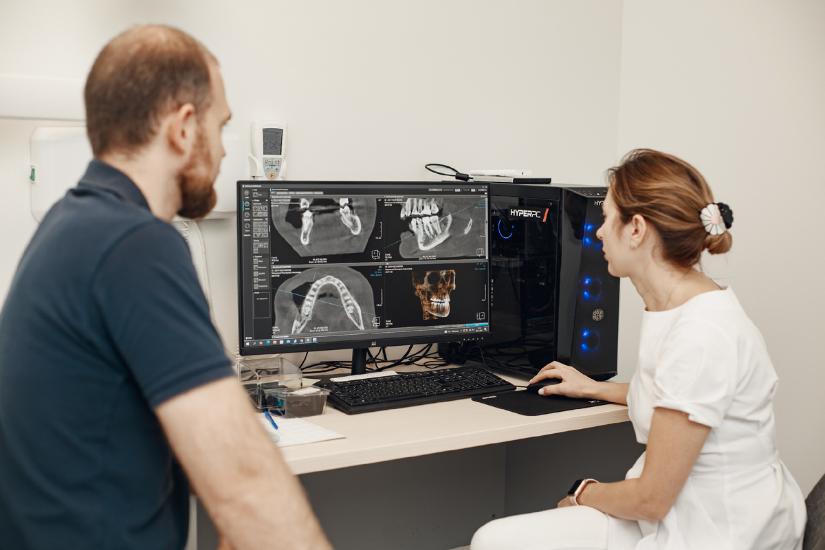 Фотография взята с сайта стоматологии Дмитрович Фэмили https://www.dmitrovich.ru/