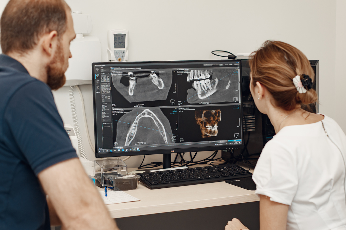 Фотография взята с сайта стоматологии Дмитрович Фэмили https://www.dmitrovich.ru/