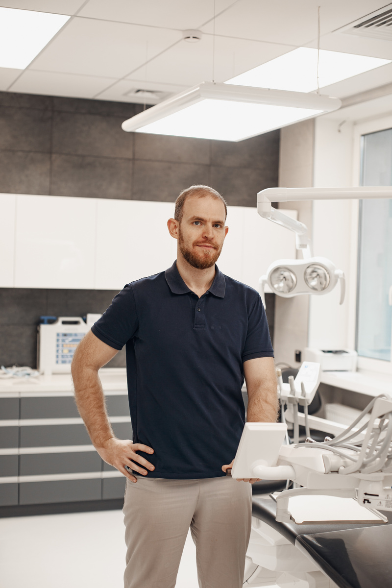 Фотография взята с сайта стоматологии Дмитрович Фэмили https://www.dmitrovich.ru/