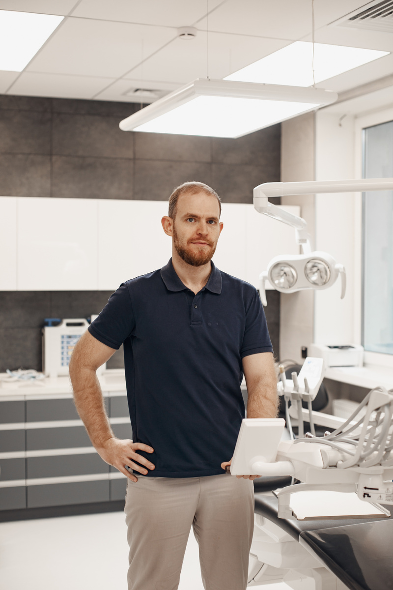 Фотография взята с сайта стоматологии Дмитрович Фэмили https://www.dmitrovich.ru/