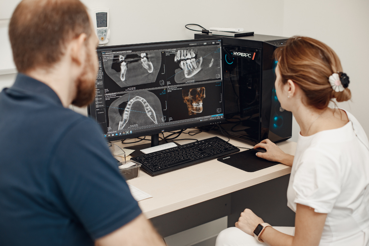 Фотография взята с сайта стоматологии Дмитрович Фэмили https://www.dmitrovich.ru/