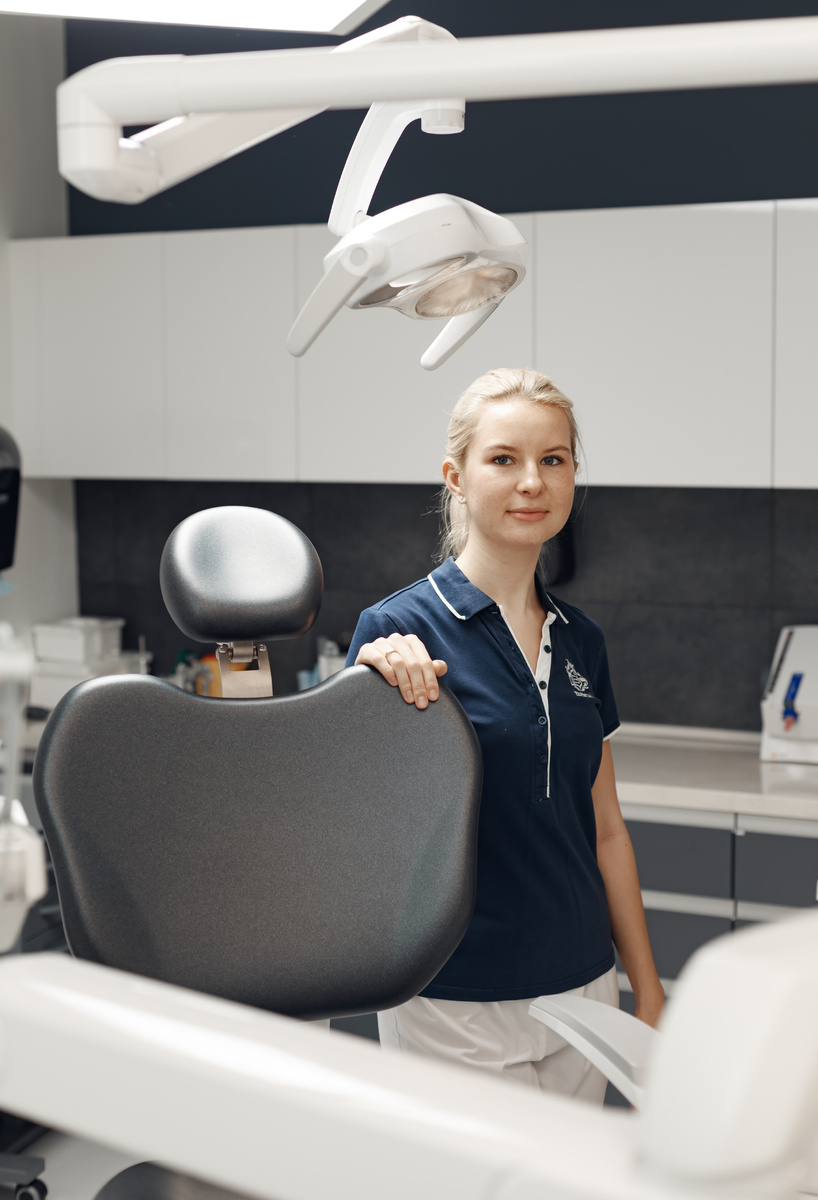 Фотография взята с сайта стоматологии Дмитрович Фэмили https://www.dmitrovich.ru/