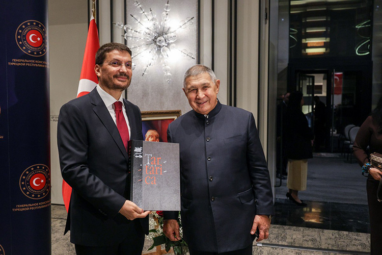    Рифкат Минниханов и Угур Йылмаз