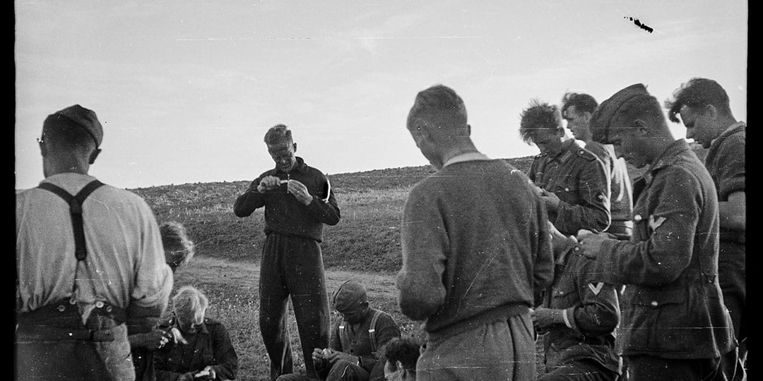 Немцы заставляли ее чистить картошку. Они не знали, что так 12-летняя разведчица считает их танки