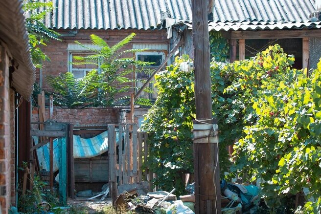 В этом небольшом доме и проживала семья