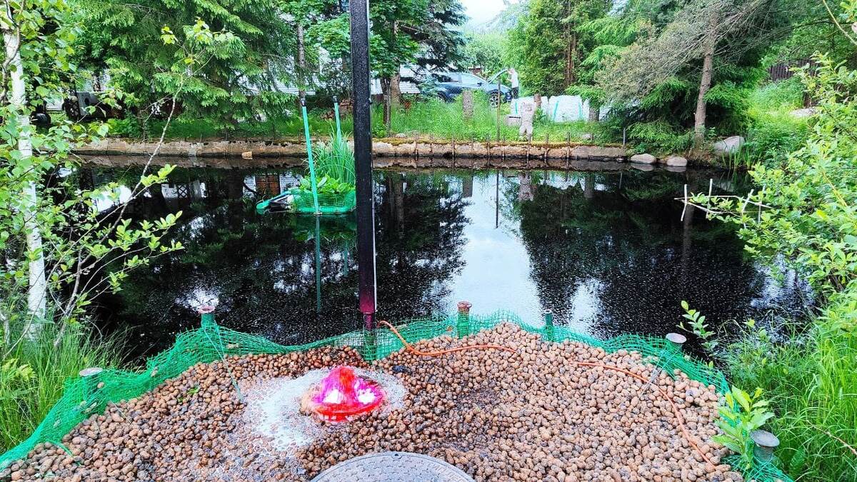 Фонтанчик днём - 👉листайте галерею