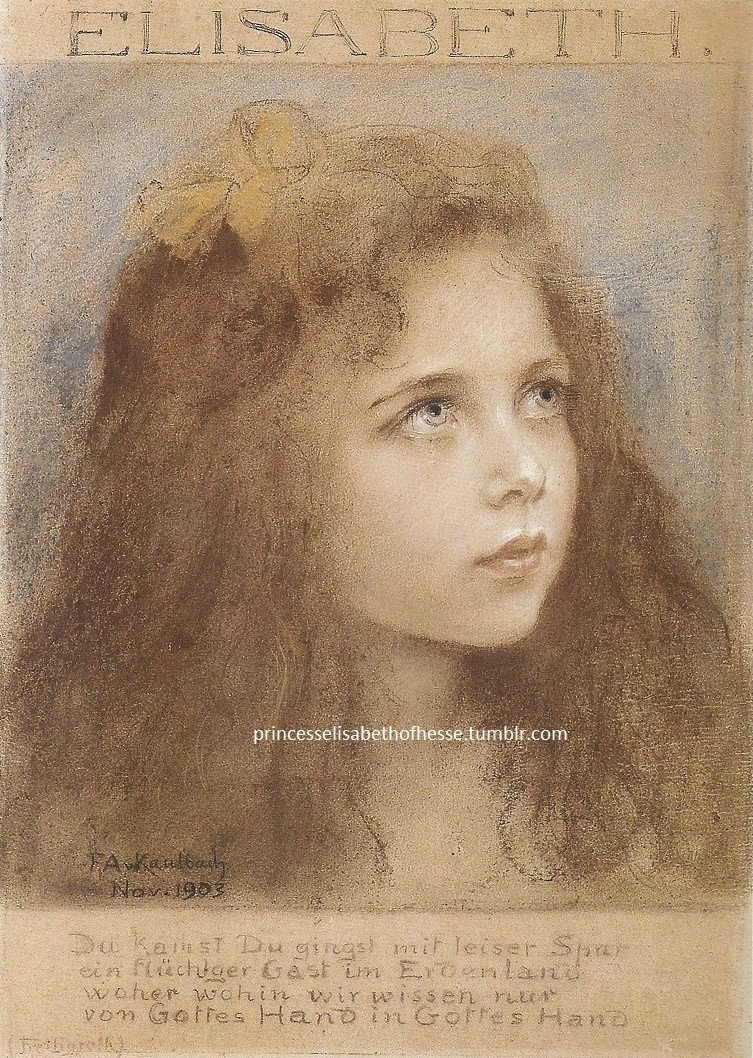 Портрет принцессы Елизаветы Гессенской работы Фридриха Августа фон Каульбаха (1850–1920).

Датировано ноябрём 1903 года.

Пастель на картоне. Высота: 46 см. Ширина: 32 см.