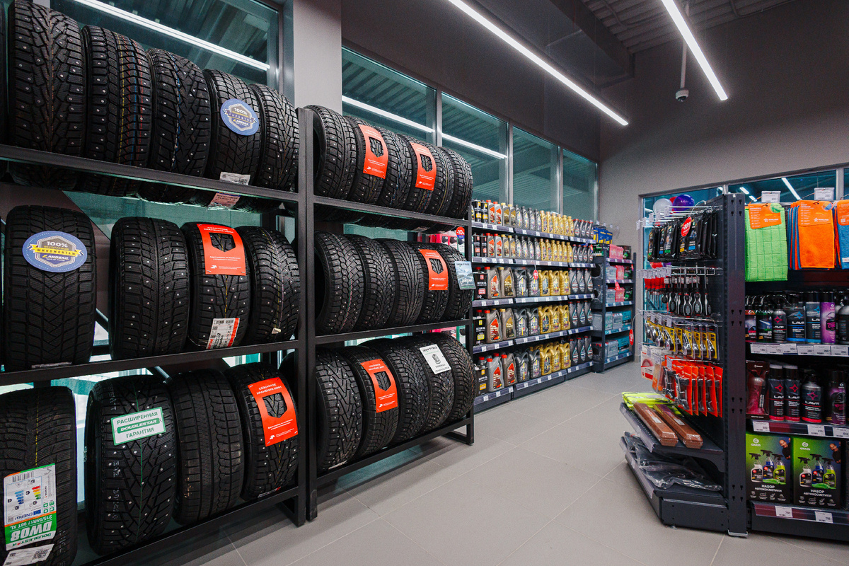 Огромный выбор шин и других автотоваров