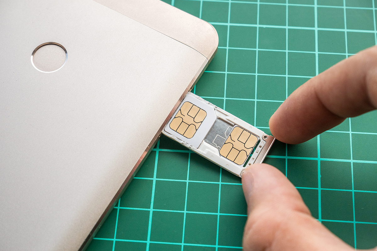 Fandistico / Shutterstock / FOTODOM📷Один из первых способов сохранения контактов, который использовали, когда все сохранялось только на симку