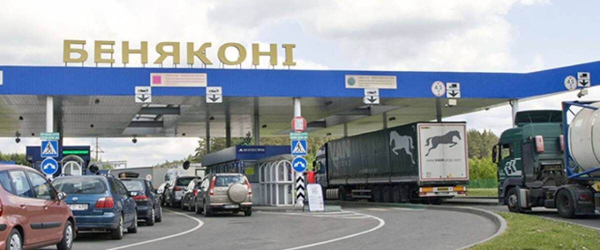 НА БЕЛОРУССКО-ЛИТОВСКОЙ ГРАНИЦЕ СКОПИЛОСЬ ПОЧТИ 1,6 ТЫСЯЧИ ГРУЗОВИКОВ