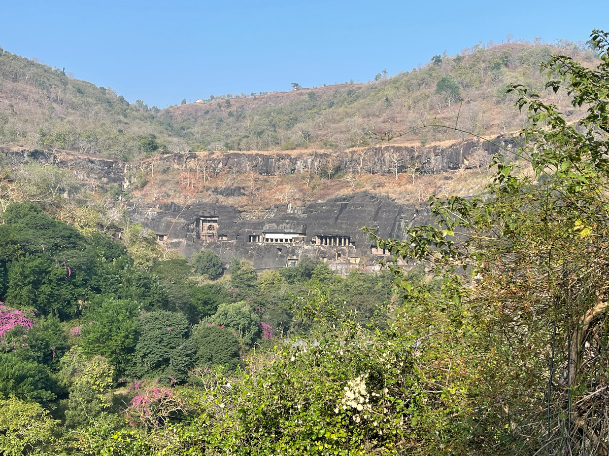 Пещеры Аджанты, декабрь 2023