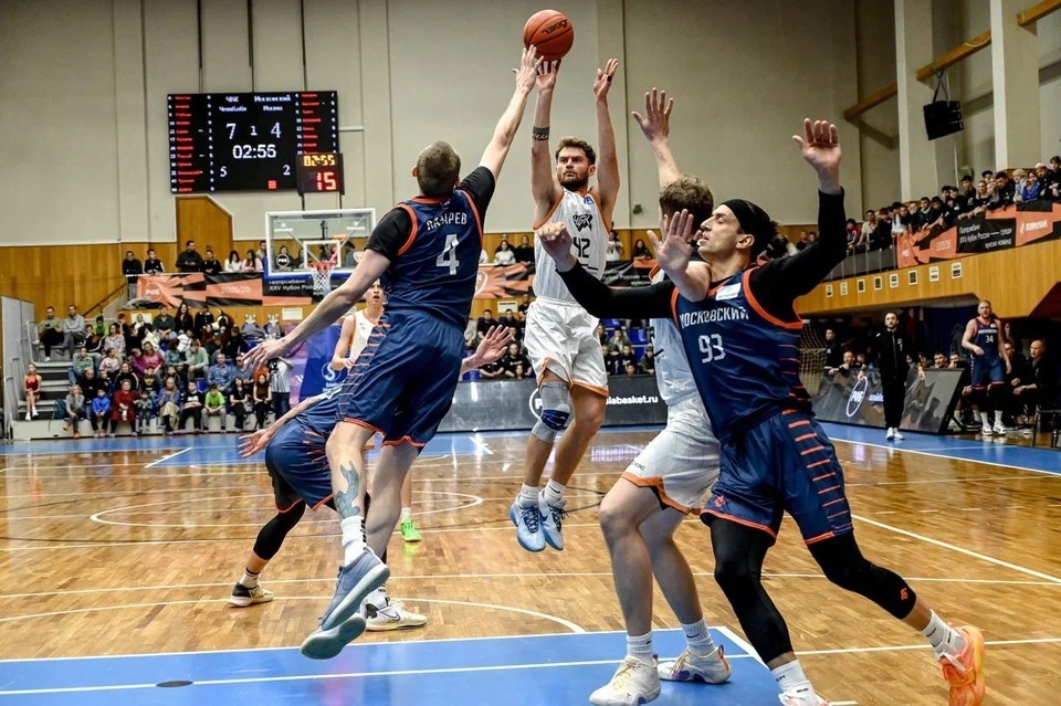   Юлия НЕСТРУЕВА