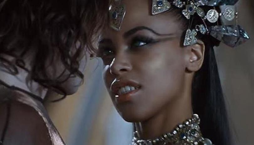 Кадр фильма «Королева проклятых»