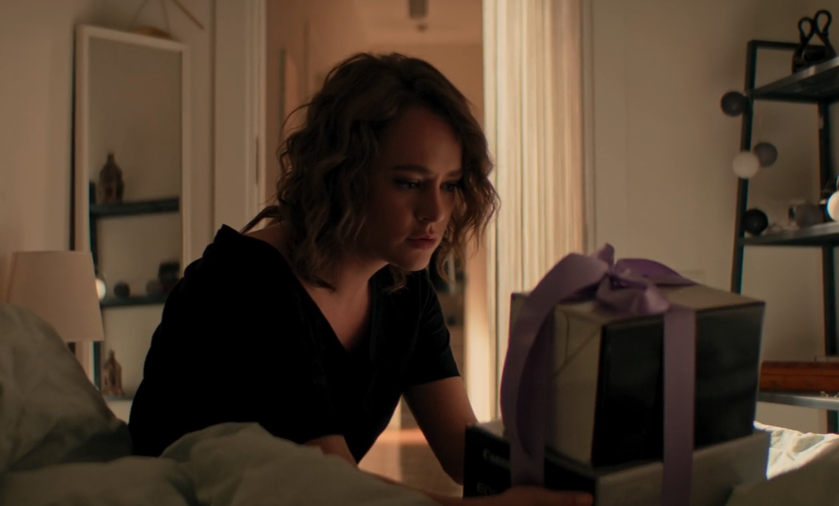 © Kinopoisk.ru/ Стоп-кадр из сериала "Беспринципные"