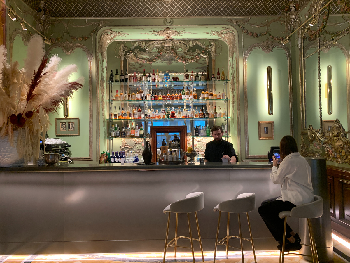 Бар ресторана Savoy