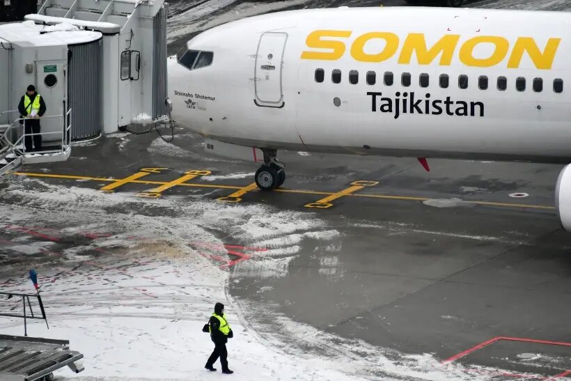     Самолет Boeing 737 авиакомпании Somon Air. © РИА Новости. Максим Блинов