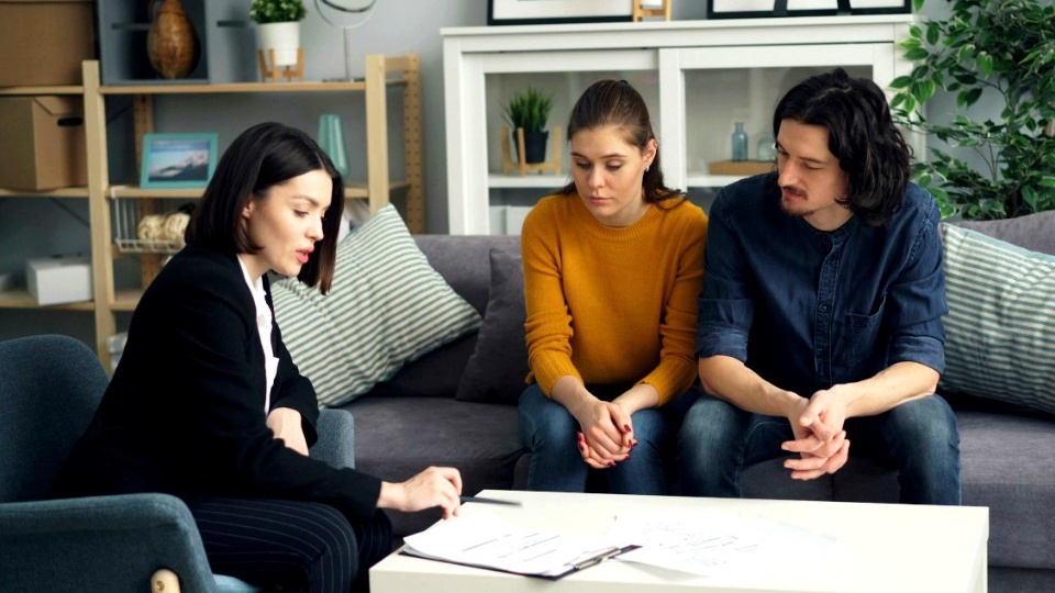 Одна неверная фраза в договоре — и квартирантов не удастся выселить досрочно