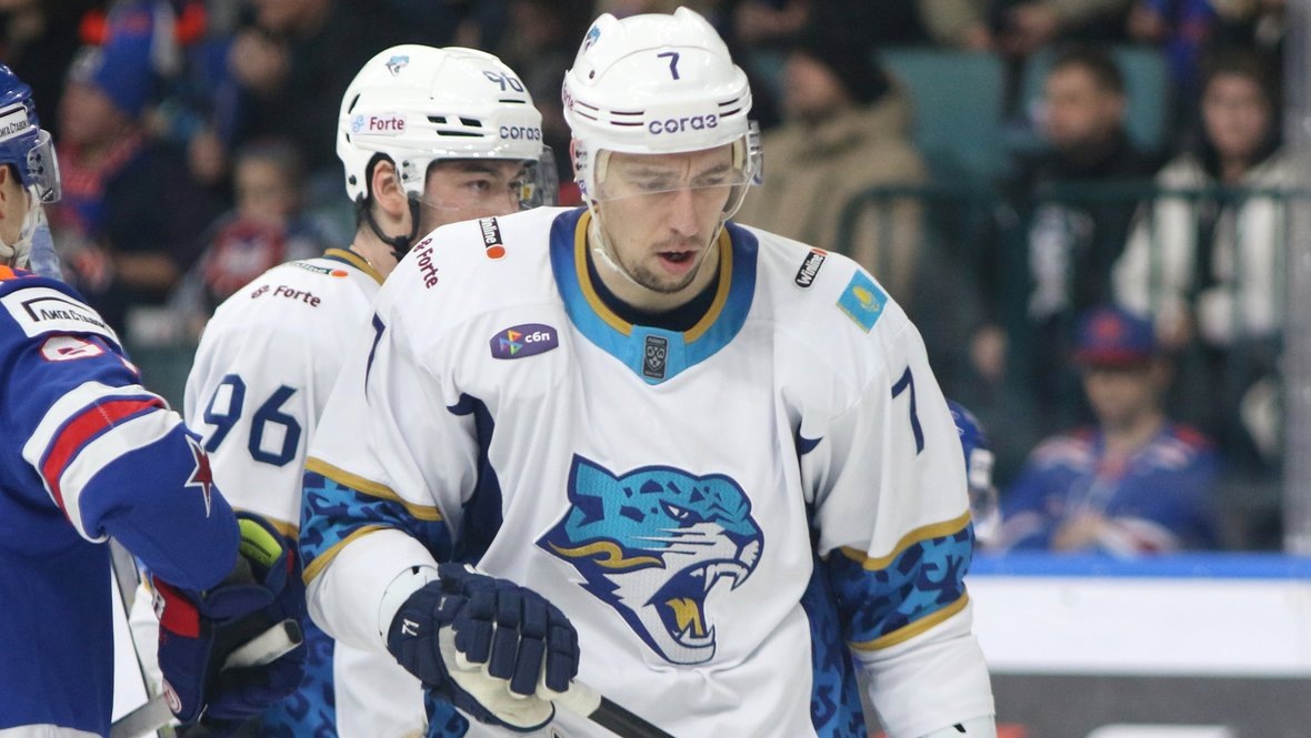    Антон Бурдасов. Global Look Press