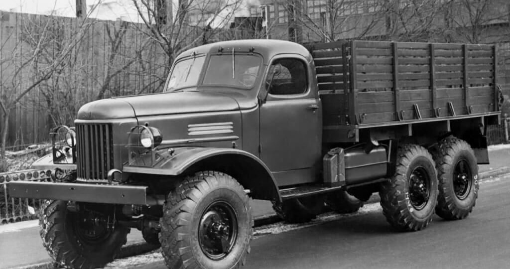 Почему легендарный советский грузовик ЗИЛ-157 стал эталоном проходимости и надежности