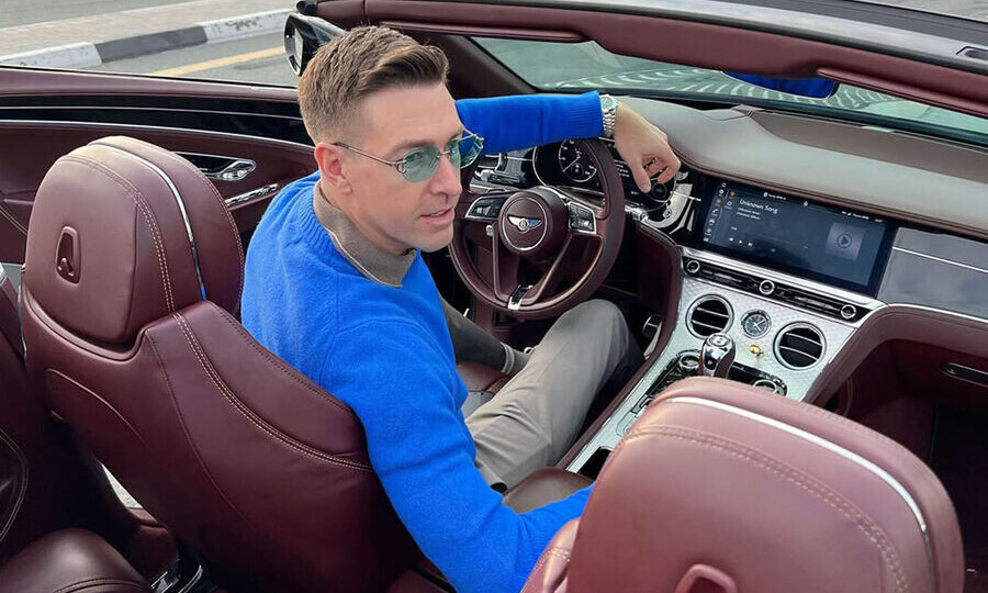 Алекс Лесли