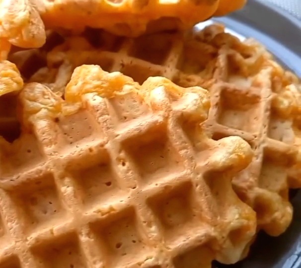 Морковные вафли в мини-вафельнице