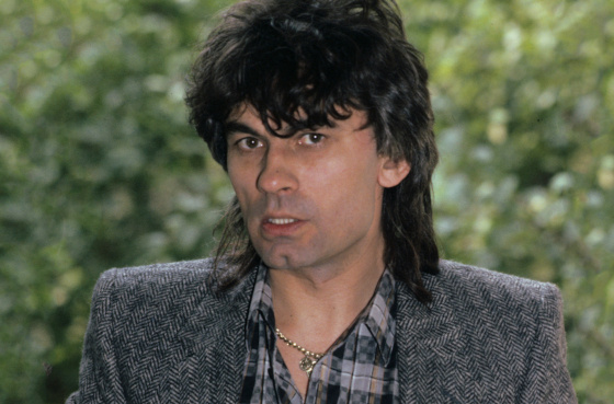 Александр Серов