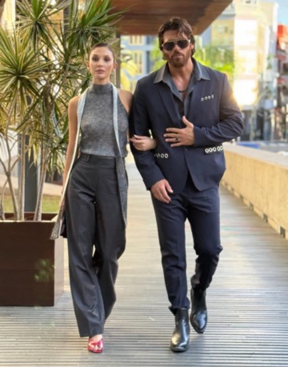 Почти идеально, но Сара с утра не нашла шапочку для близняшек, поэтому как-то так.. 