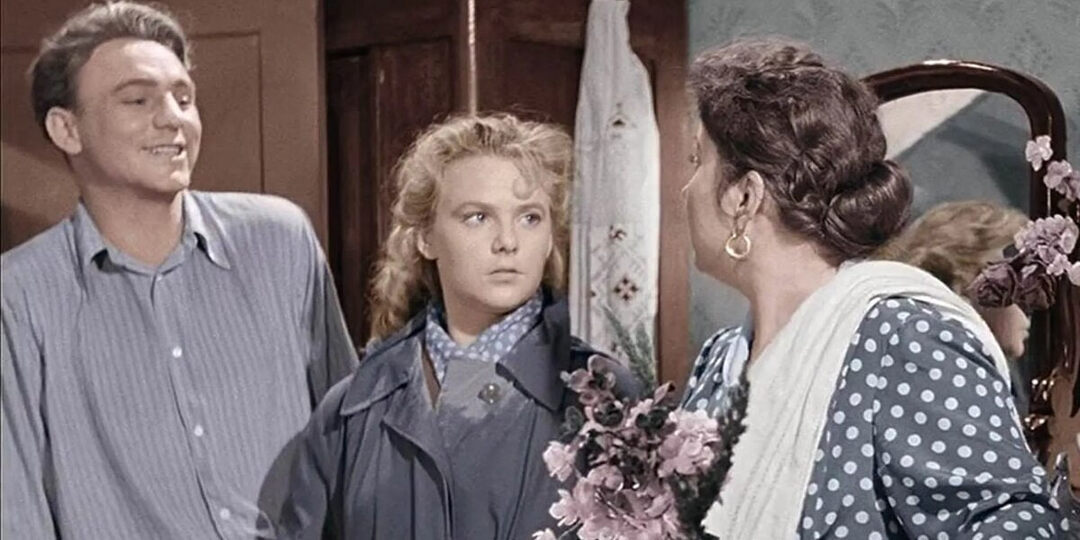 «А я не Левченко, я теперь Савченко»: топ-5 фактов о фильме «Весна на Заречной улице»