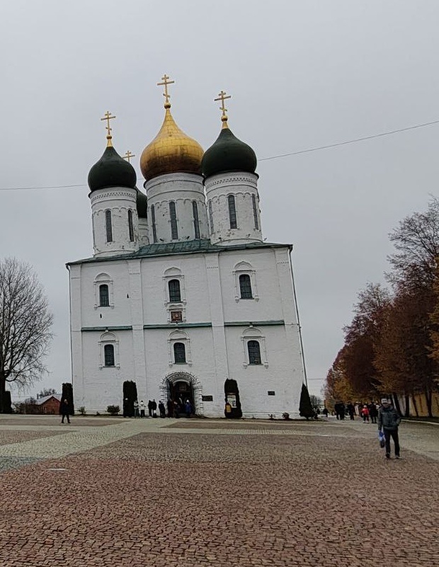 В далеком 1380 году уходил с полками на поле Куликово Московский князь Дмитрий Иванович