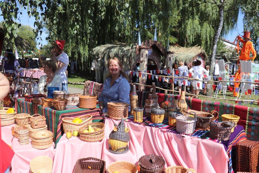 На Купалинском кирмаше.