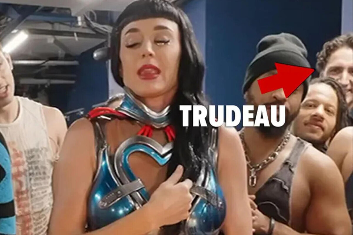    Кэти неприятно удивила на праздновании своего дня рождения Социальные Сети