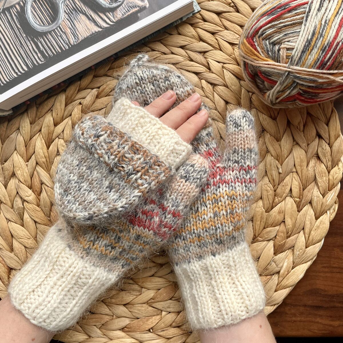 Варежки"Твист" - описание на сайте by-annike.ru