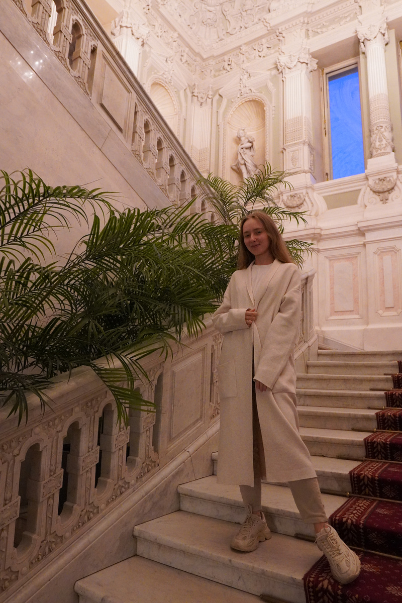 Ваш преподаватель по фортепиано-Яна Черкашина