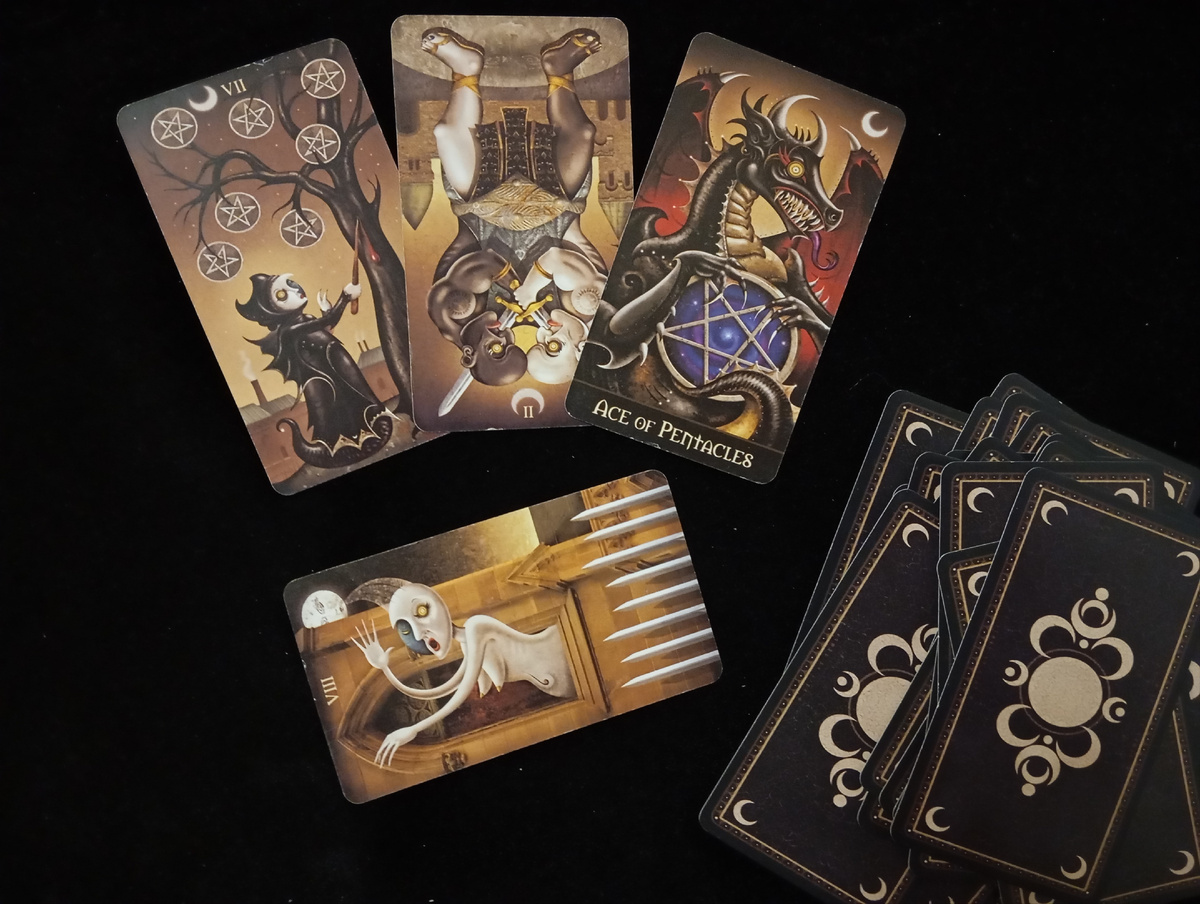 Таро для Дев на ноябрь 2025