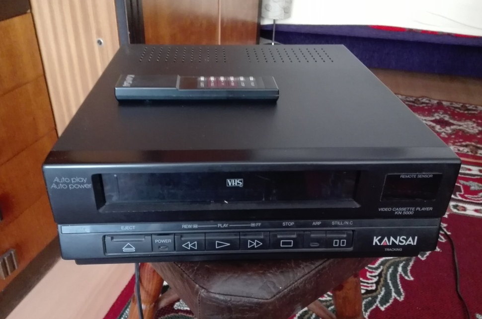 Вот как он выглядел. Нашел его фотку в сети.