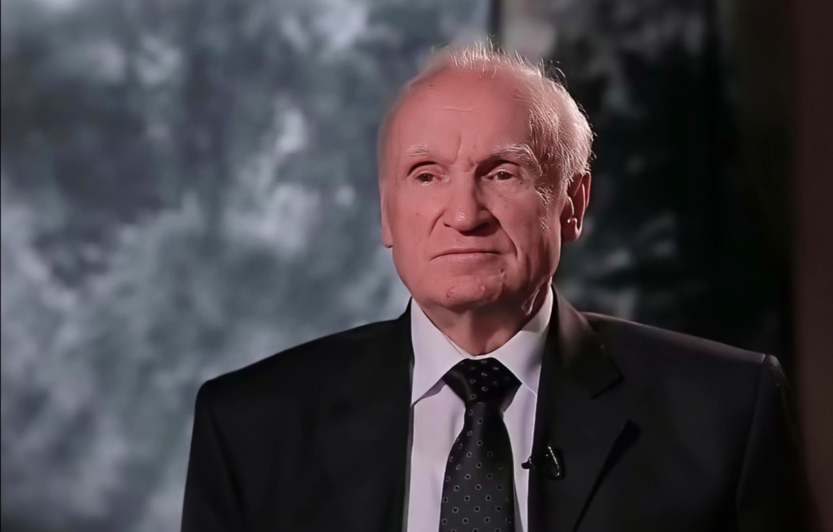 Алексей Ильич Осипов — учёный-богослов, педагог, доктор богословия, заслуженный профессор Московской Духовной Академии и Семинарии, писатель, публицист, проповедник.