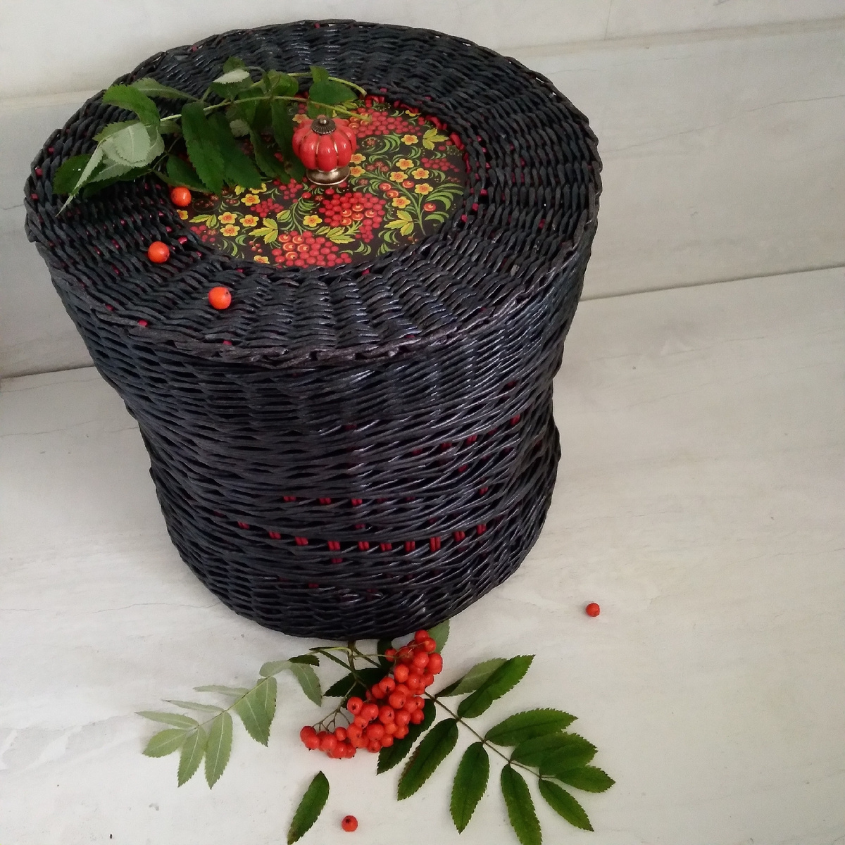 Любовь делится своим талантом на мастер-классах. Фото: Газета Вологодского округа "Маяк"