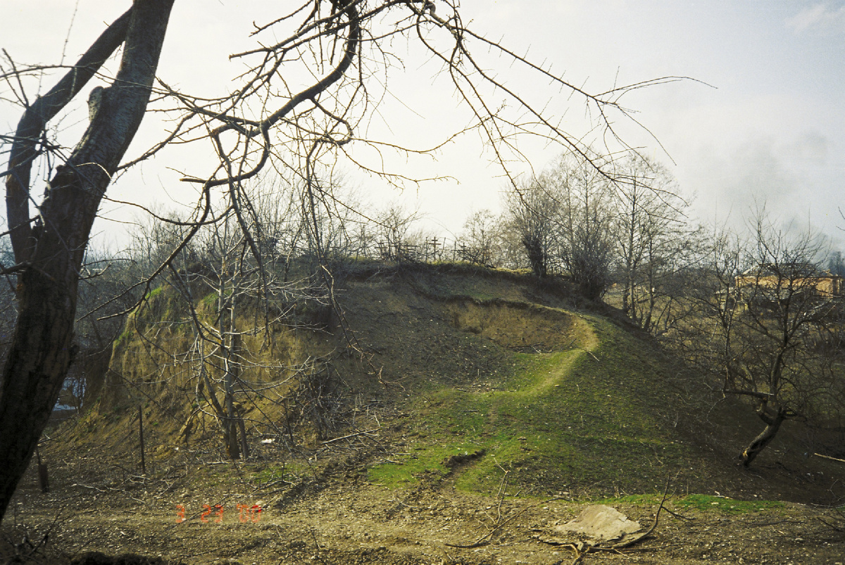 Высота, где погиб Владимир Широков и тяжёлое ранение получил Николай Евтух. Комсомольское, Чечня. Март 2000