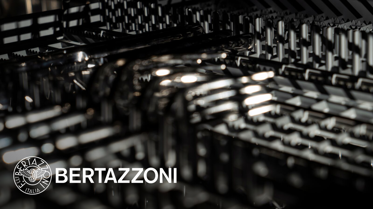 Доступны модели с автоматическим открыванием дверцы после завершения цикла для более быстрой сушки посуды и модель с системой Sliding Door, подходящая для установки в шкафы с низким цоколем