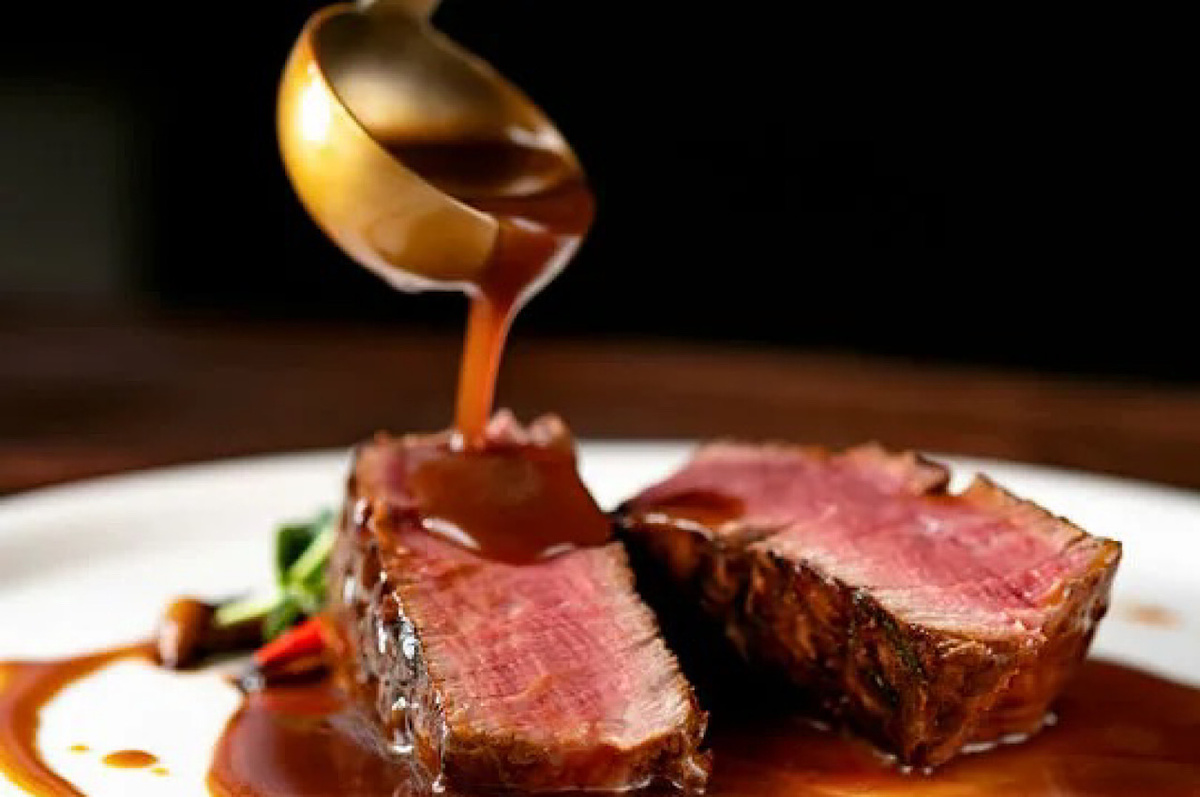 Фото: Steak Sauce Демиглас st stock.adobe.com