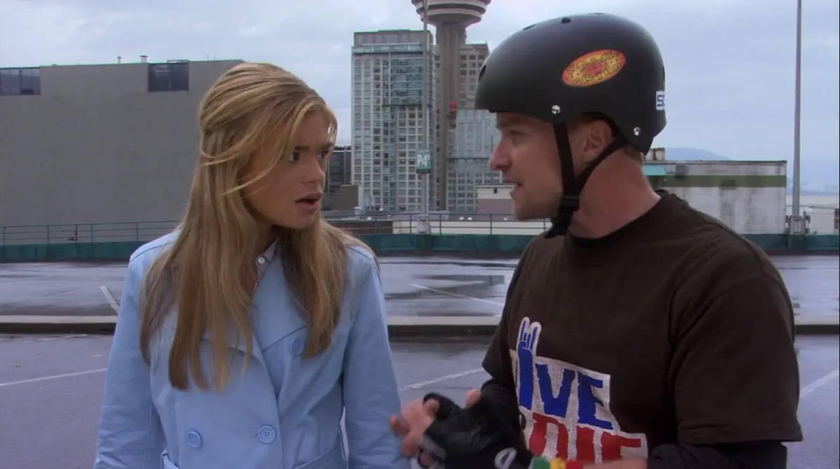 Кадр из сериала "Мертвые как я"