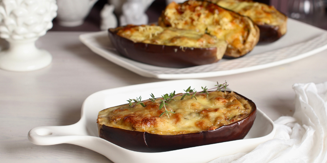 Вкусные баклажаны «Лодочки» с сыром и овощами