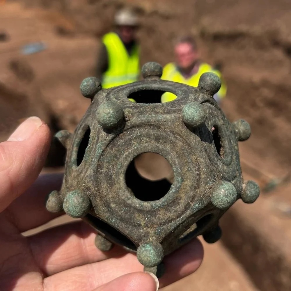 Додекаэдр - редкая находка